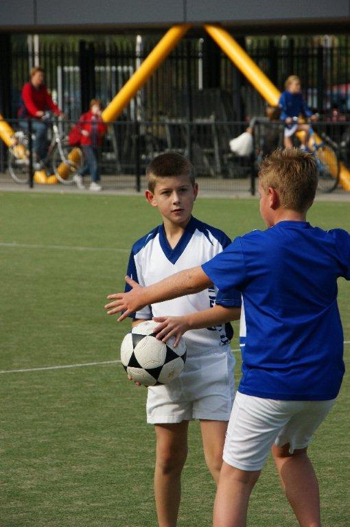 2009-09-26-10.19.50 Korfbal D3-D2_638x960.jpg